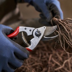 Felco 14 Pruner – Small-Hand Bypass Pruning Shear, Angled Head, 180 mm, 18 mm Cut