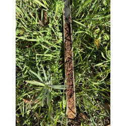 Edelstahl-Handbohrer 1 m – Bodenprobe von oben gesehen